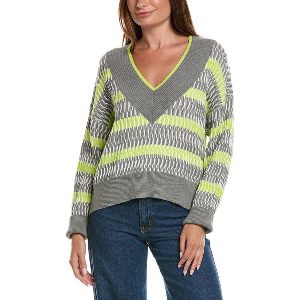 Wispr Womens  Wave Stitch V-Neck Sweater, Gray
